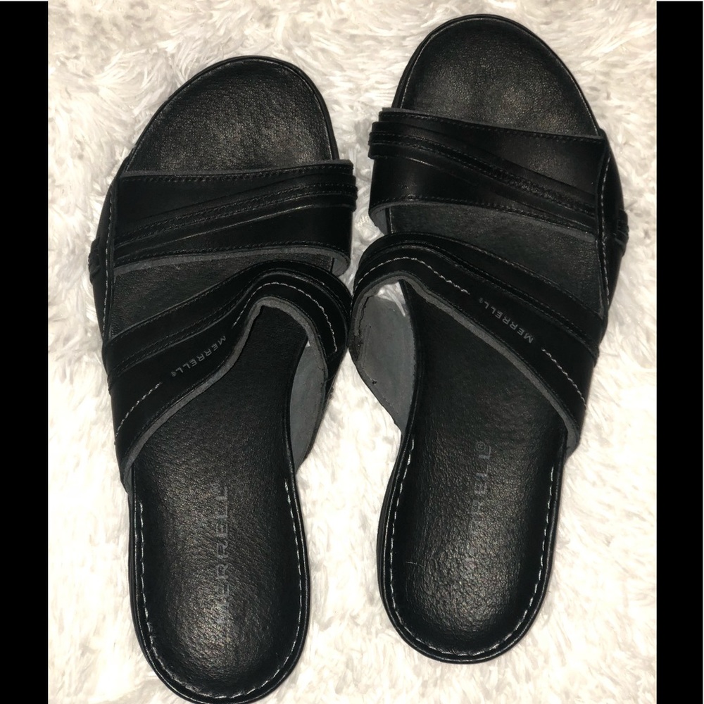 Like new Merrell sandals